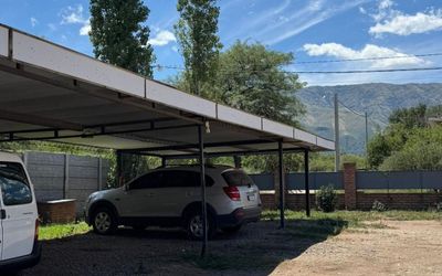 Elcantardelospajaros - 
                                    Estacionamiento                                