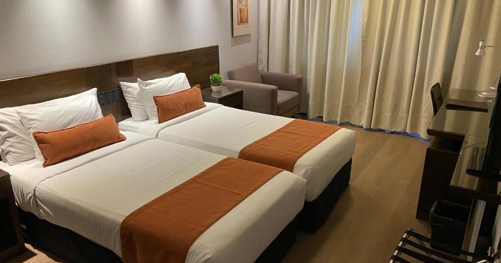 Crystal Tower Hotel