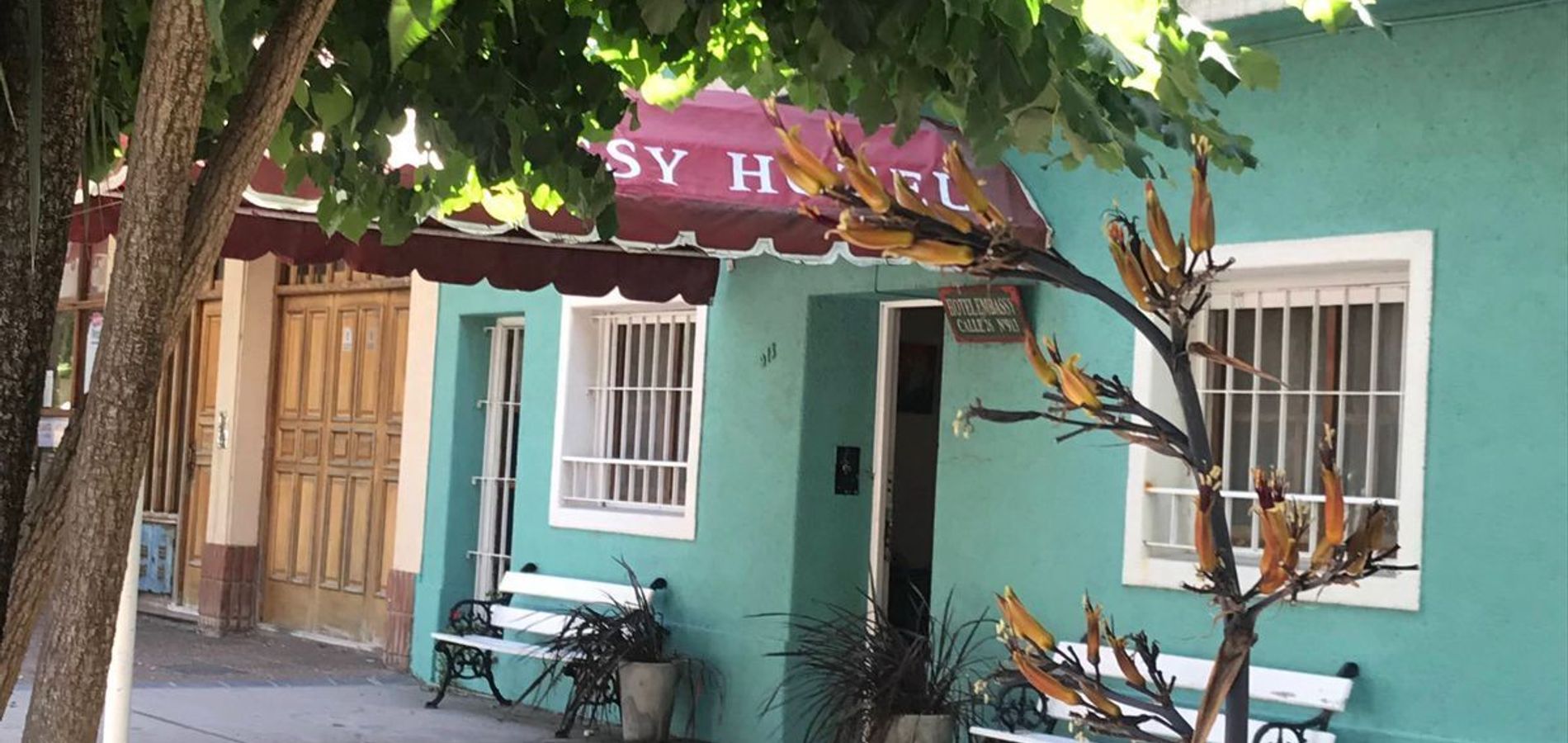 Hotel Embassy