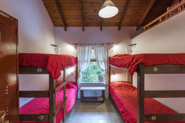 CAMA EN HAB QUINTUPLE A COMPARTIR