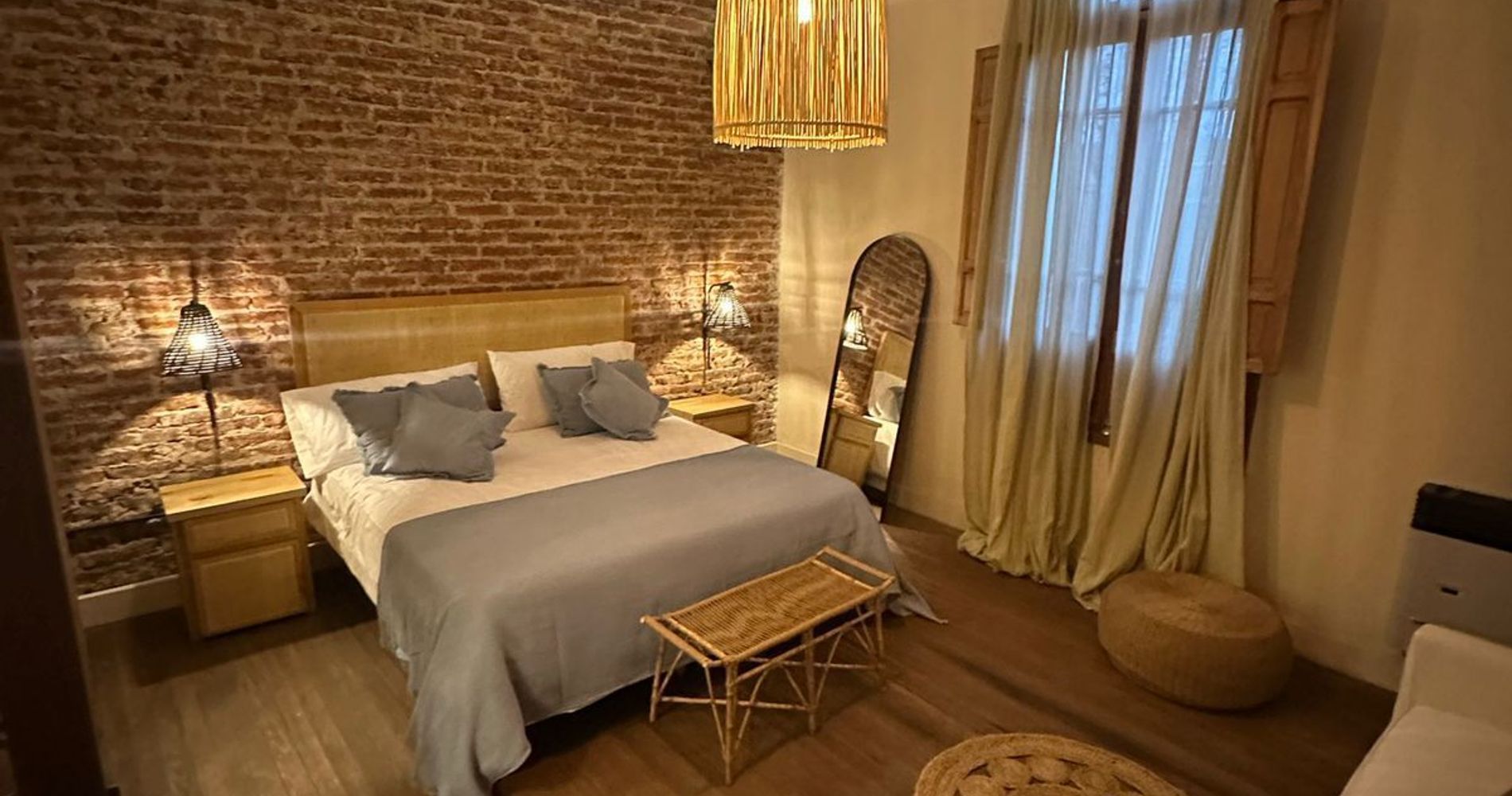 Tanah Host - Guest House