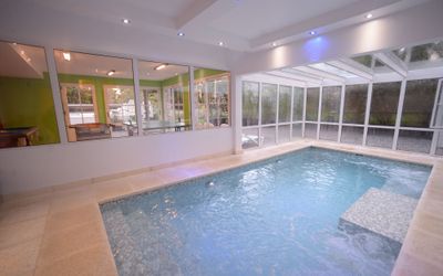 MiradoresdelBosqueApartSpa - 
                                    Piscina                                