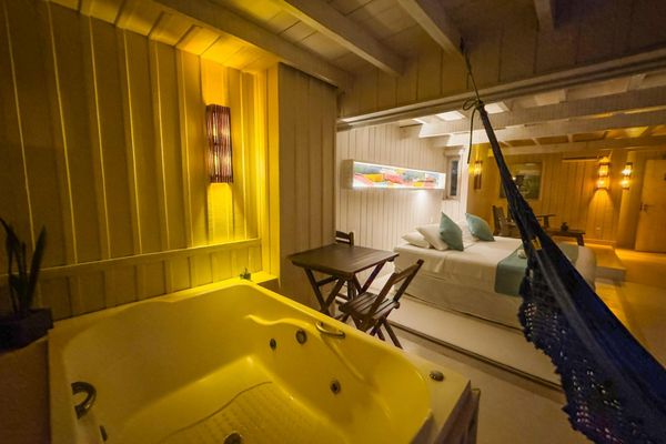 Suíte Deluxe com Hidromassagem