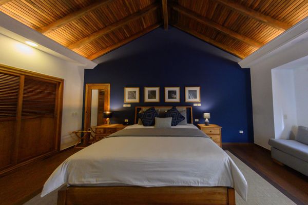 SUITE JUNIOR C/JACUZZI 