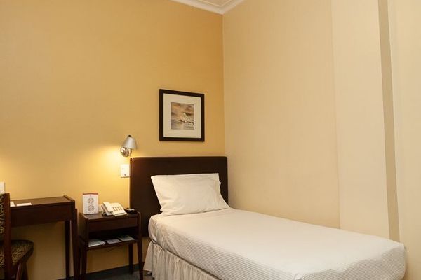 Standard Austral Express