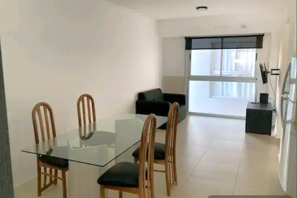 Depto monoambiente sobre Av. Córdoba [5D]