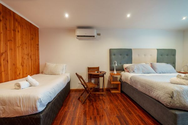 Habitación Triple Vista Parcial Lago