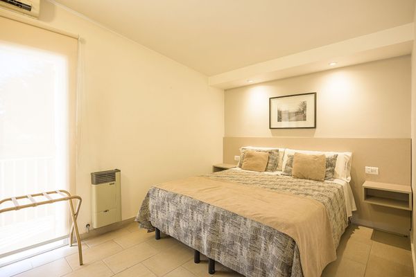 Sector Sierras 1 (2 Plantas) - 3 Habitaciones y 2 baños (Hasta 2 huéspedes) 