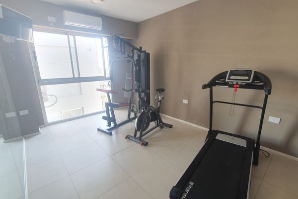 Depto 2 ambientes sobre Av. Cordoba [2A]