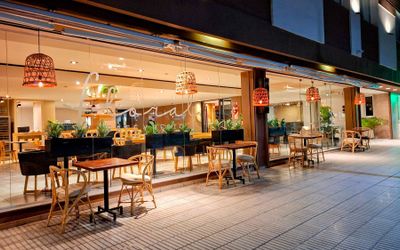 Miraflores - 
                                    Restaurante                                