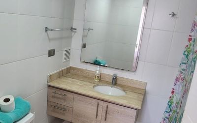 EdificioBulnesCavancha - 
                                    Baño privado                                