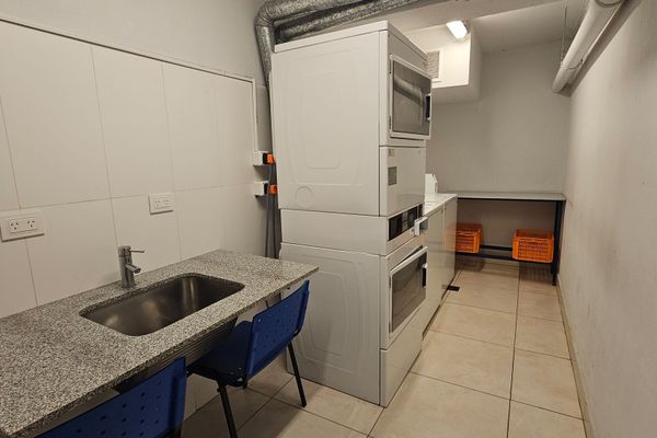 Depto monoambiente sobre calle Quesada, Belgrano.