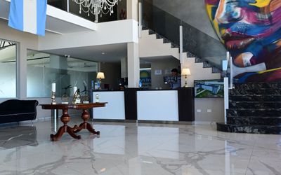 DaysInnDolores - 
                                    Recepción las 24 horas                                