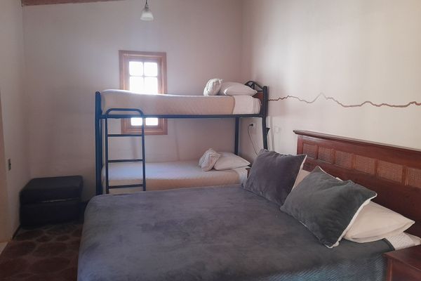 FAMILIAR CUADRUPLE SUPERIOR