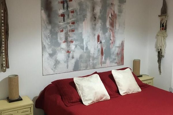 Habitación matrimonial económica con baño privado