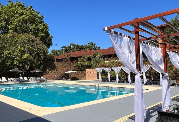 Raices Esturion Lodge