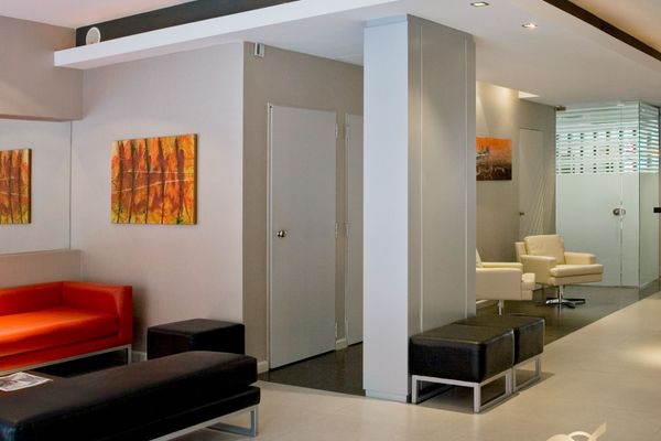 Ayres Recoleta Plaza