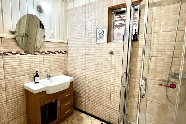 Habitación doble con baño compartido