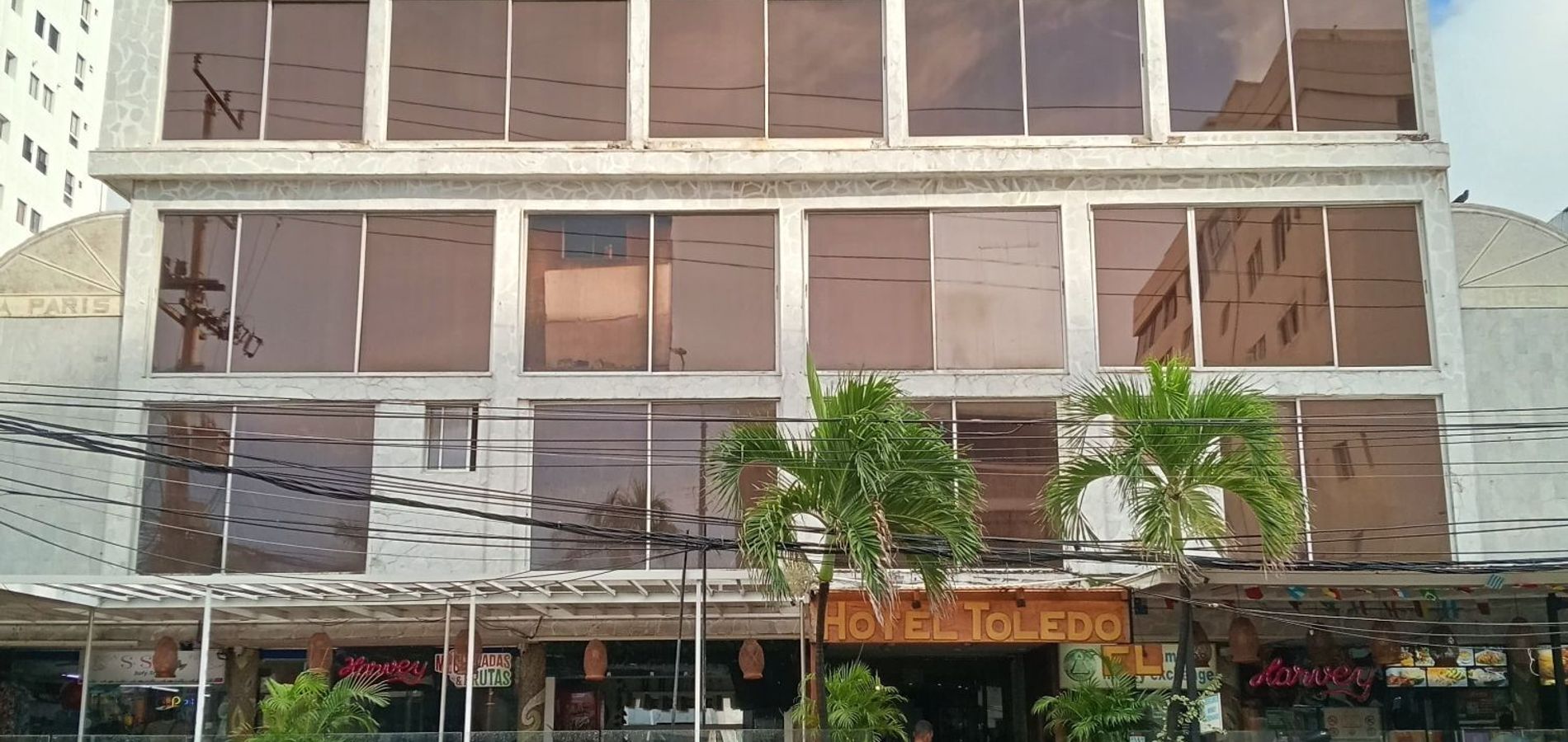 Hotel Toledo FL