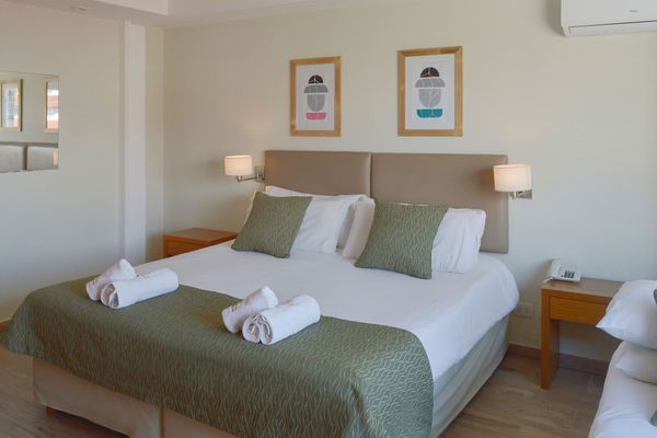 Triple Superior con vista al mar