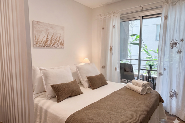 New India Apartment - con amenities, centrico.