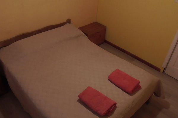 Habitación Matrimonial con baño compartido