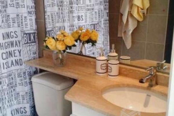 Avenida Tadeo Heanque  2221 