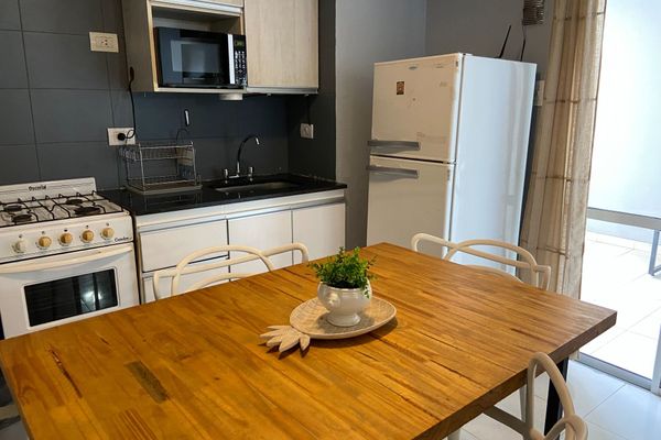 BEST LOCAL EXPERIENCE IV - 1 DORMITORIO