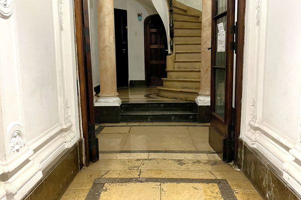 Monoambiente sobre calle Ayacucho, Recoleta