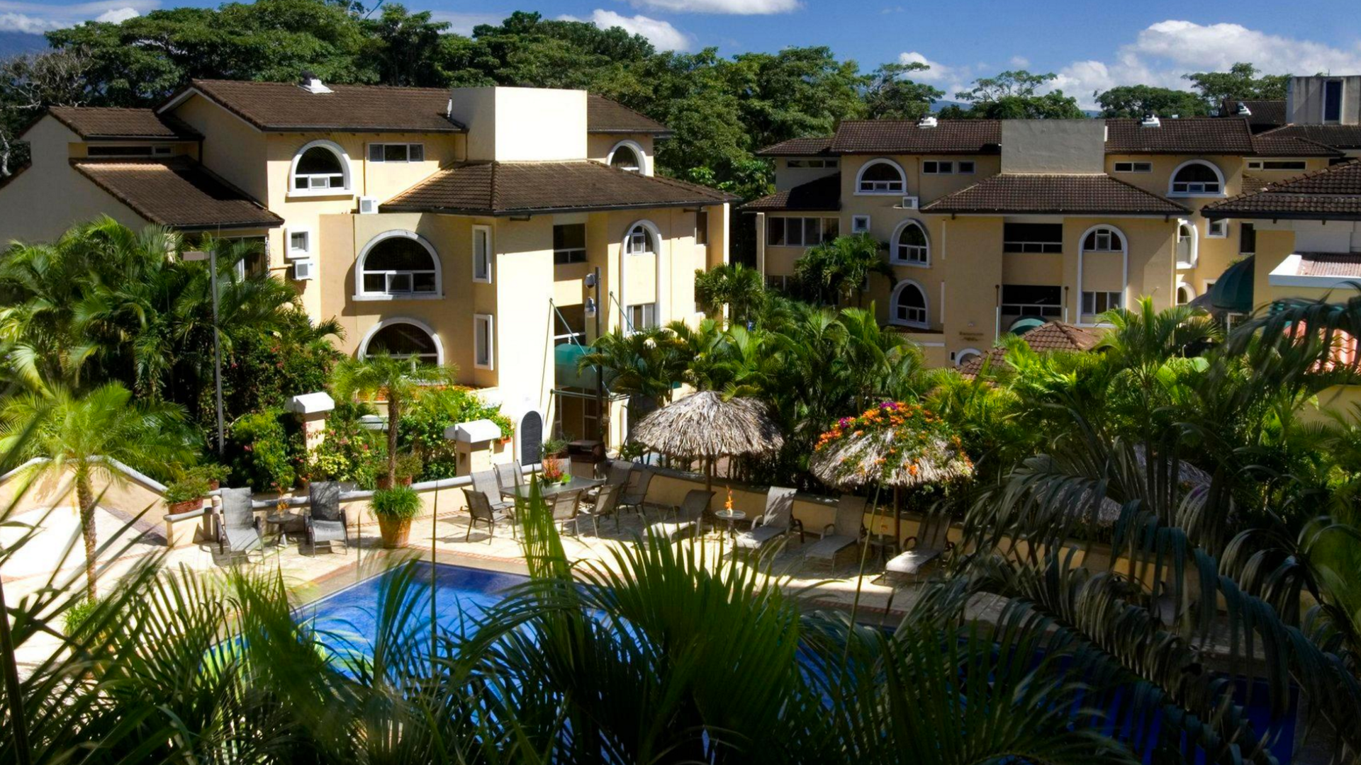 Apartotel & Suites Villas del Rio