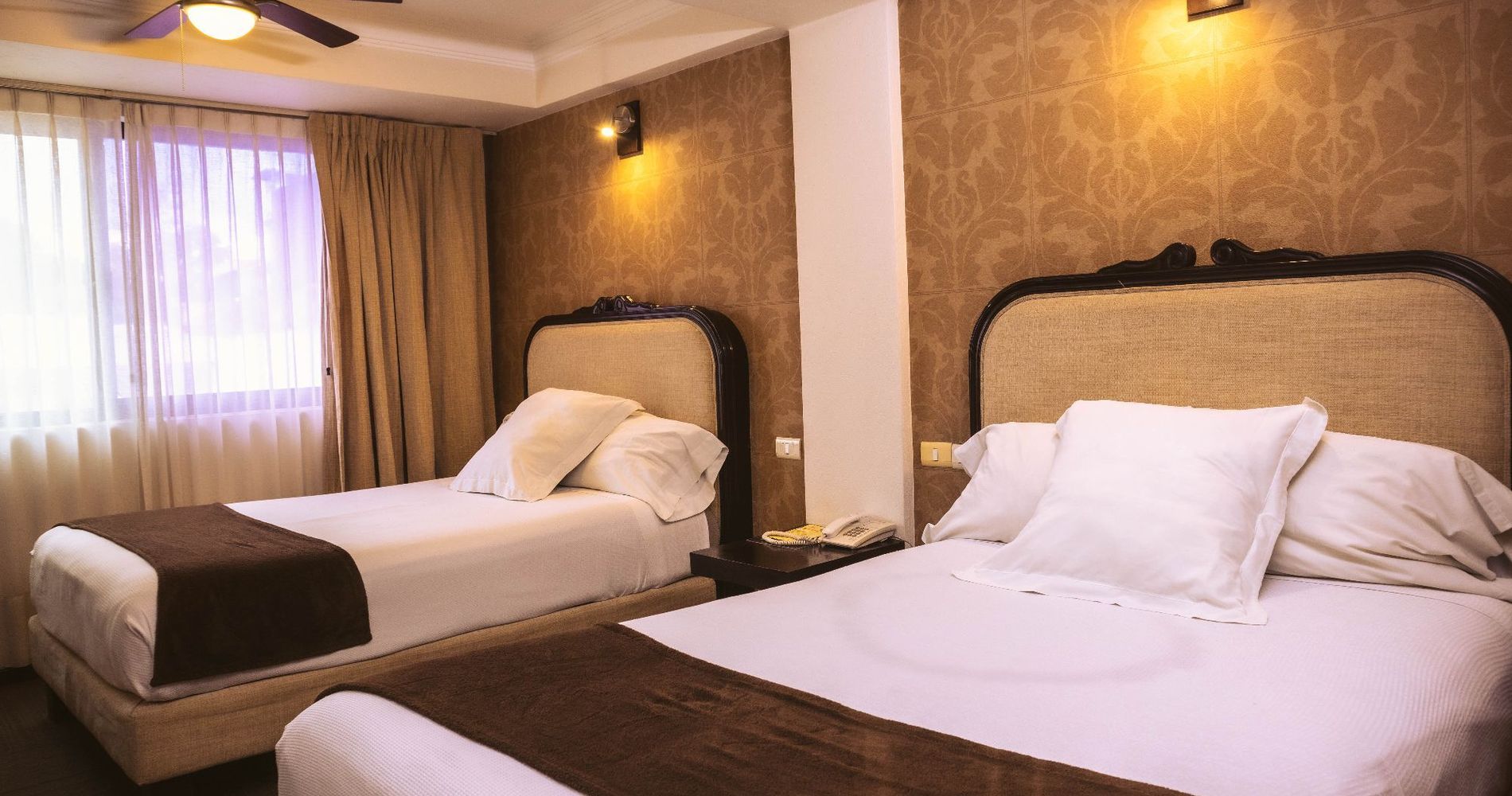 Clara Luna Hotel