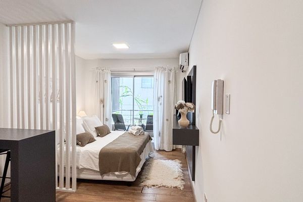 New India Apartment - con amenities, centrico.