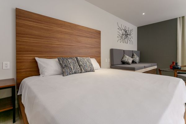 Kaab estudio by the beach