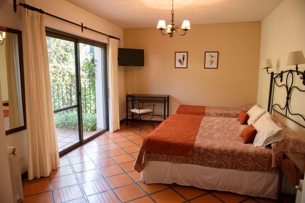 SUPERIOR CON TERRAZA