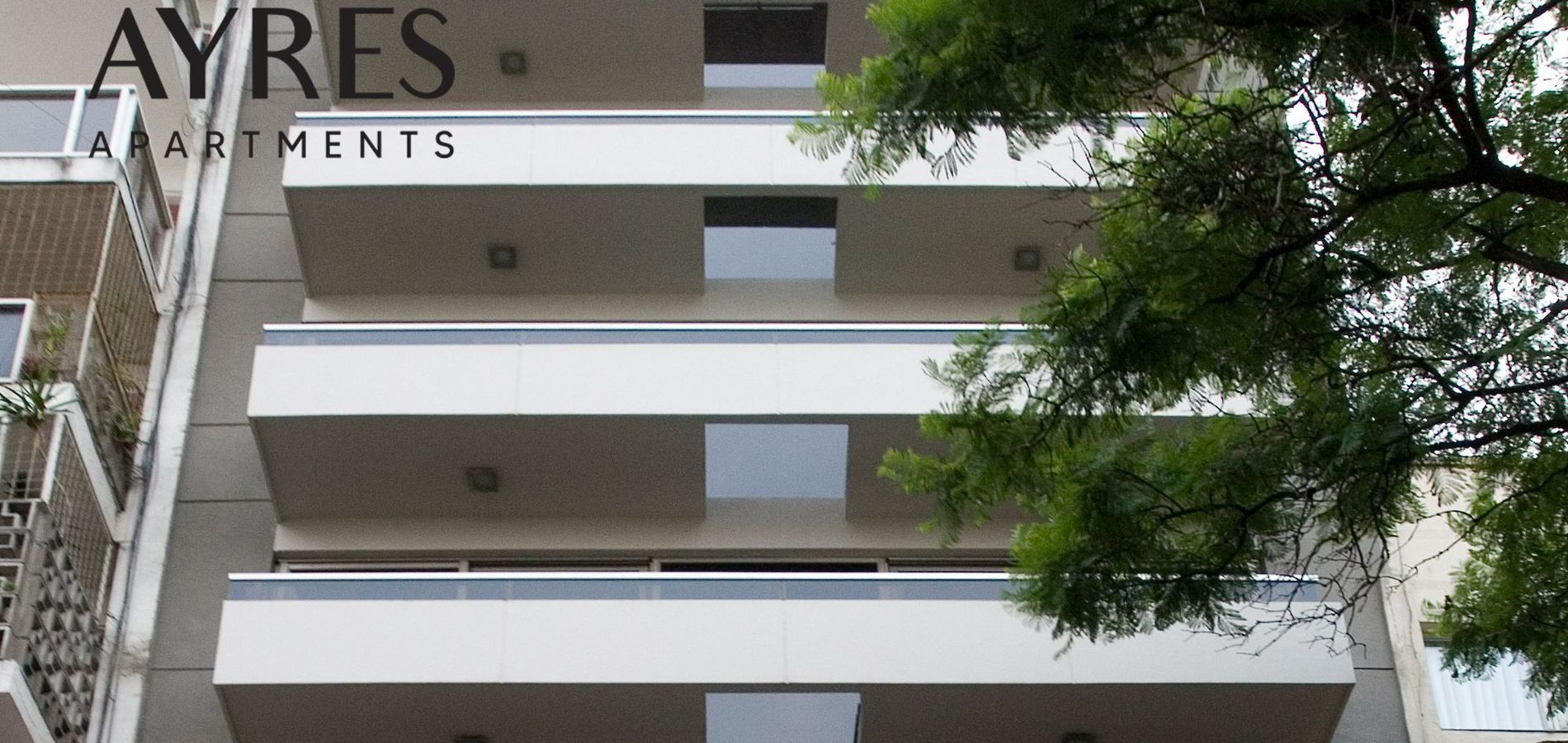 Ayres Recoleta Plaza