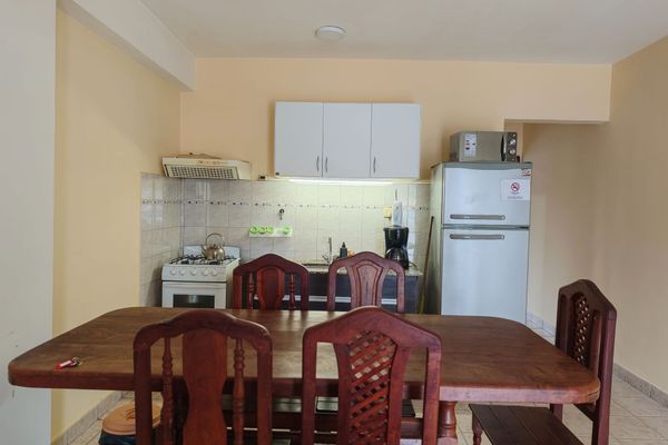 Departamento Planta baja - Güemes 256