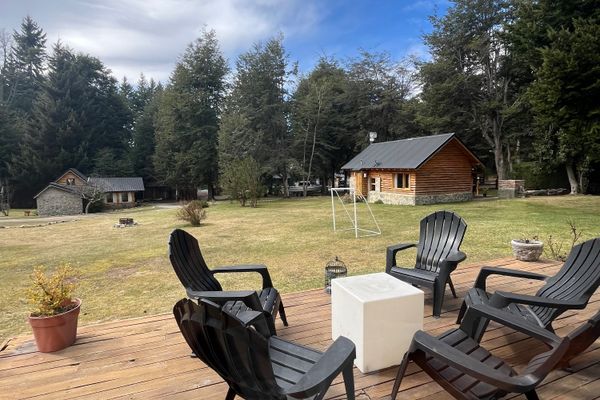 Cabaña para cinco personas con un baño privado