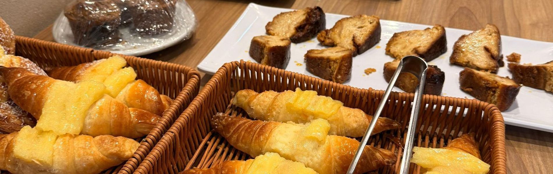 Hotel Alvarado Suites