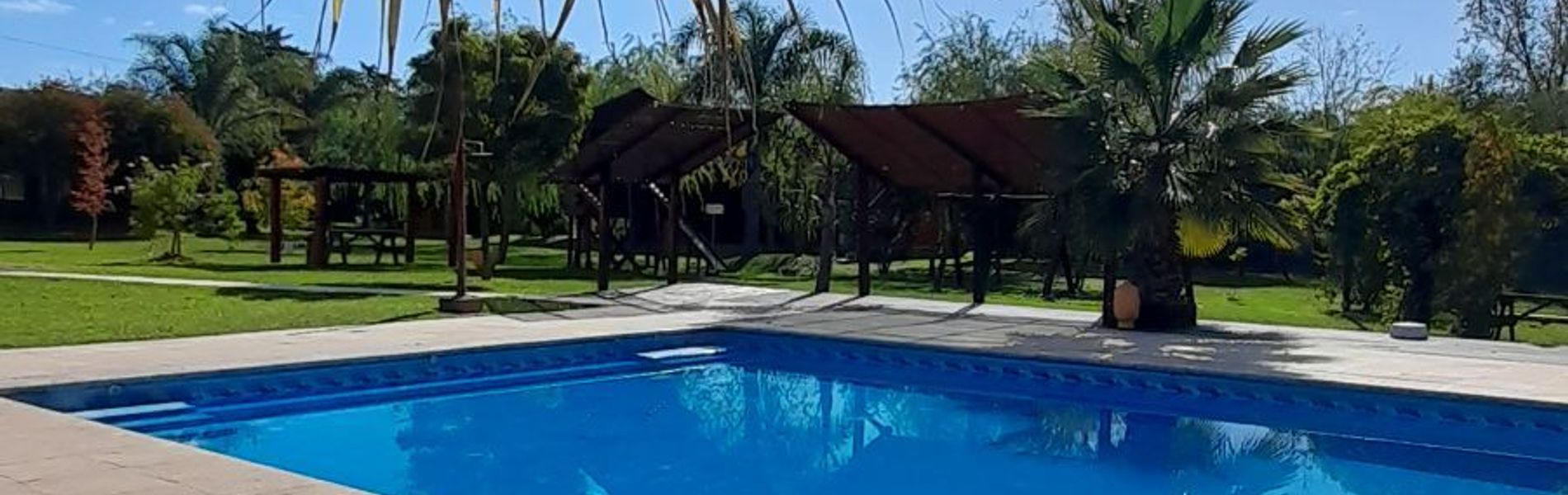 Complejo Verde y Sol en La Colonia