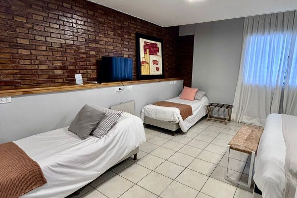 Habitación Cuadruple (Ambar/ Amalia)