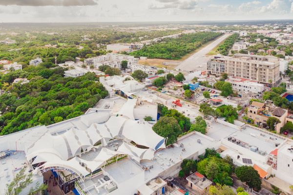 Kaab estudio by the beach