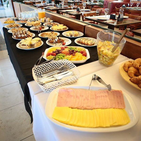 Howard Johnson Sierras Hotel and Casino