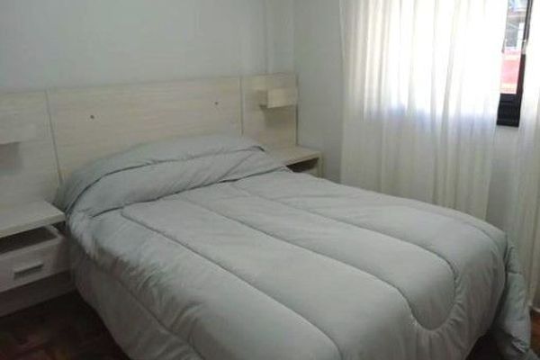 Depto en la zona de Once, ideal para compras.