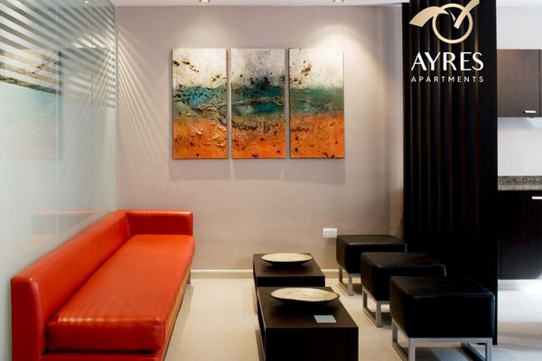 Ayres Recoleta Plaza