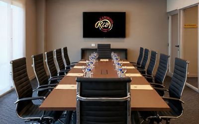 EmprendimientosCrownCadenadeRioNegro - SALAS DE REUNIONES