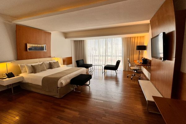 Deluxe Suite