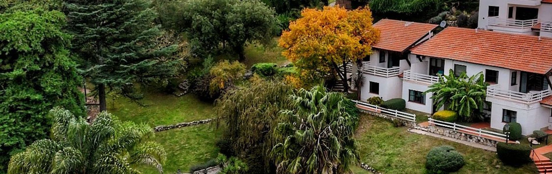 LAS ARDILLAS - CABAÑAS & SUITES - LA FALDA