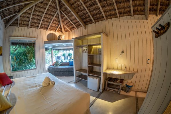 Quarto Triplo Superior (Vista Praça)