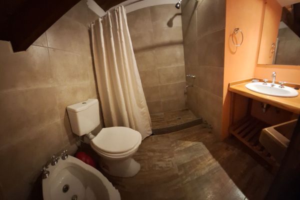 2  ambientes planta alta