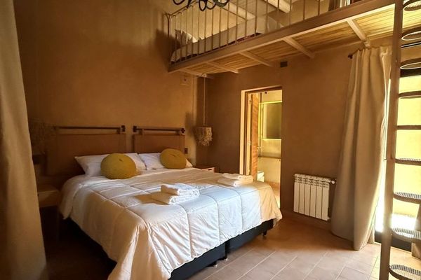 Habitación Triple Deluxe (Mitu Hotel)